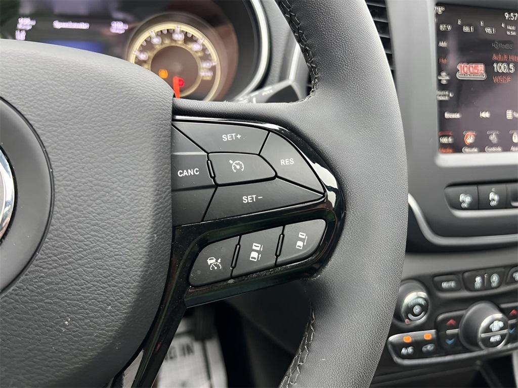 Jeep Cherokee Latitude Lux 4WD 2023 Jeep Cherokee Latitude Lux 4WD 2023