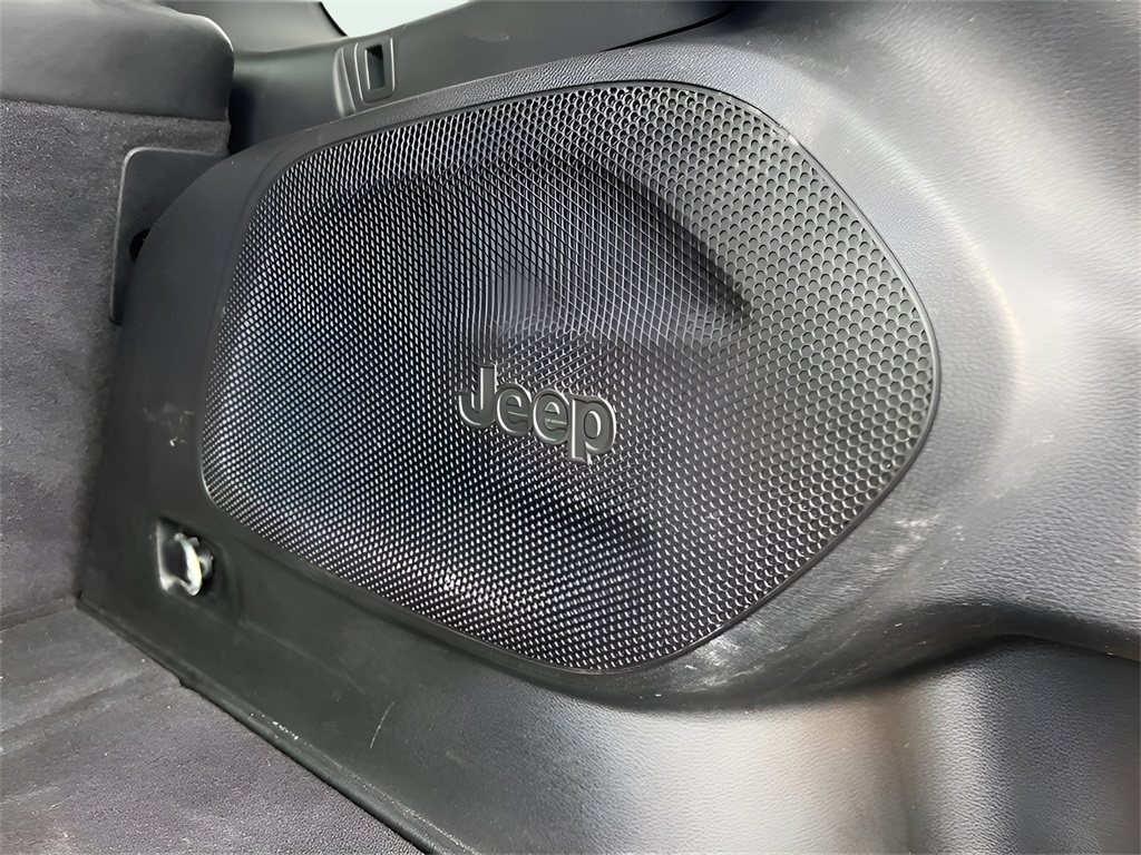 Jeep Cherokee Latitude Lux 4WD 2023