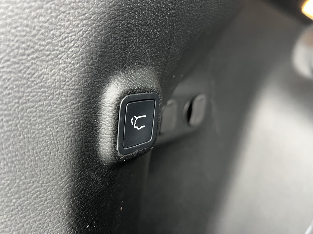 Jeep Cherokee Latitude Lux 4WD 2023