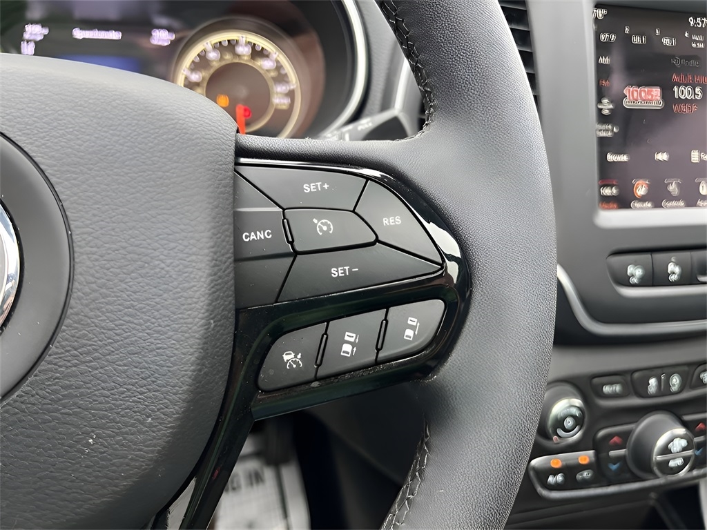 Jeep Cherokee Latitude Lux 4WD 2023