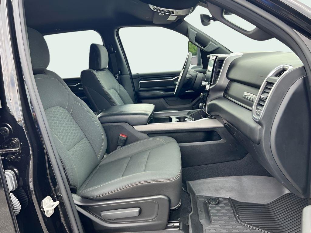 RAM 1500 Big Horn Crew Cab SWB 4WD 2025