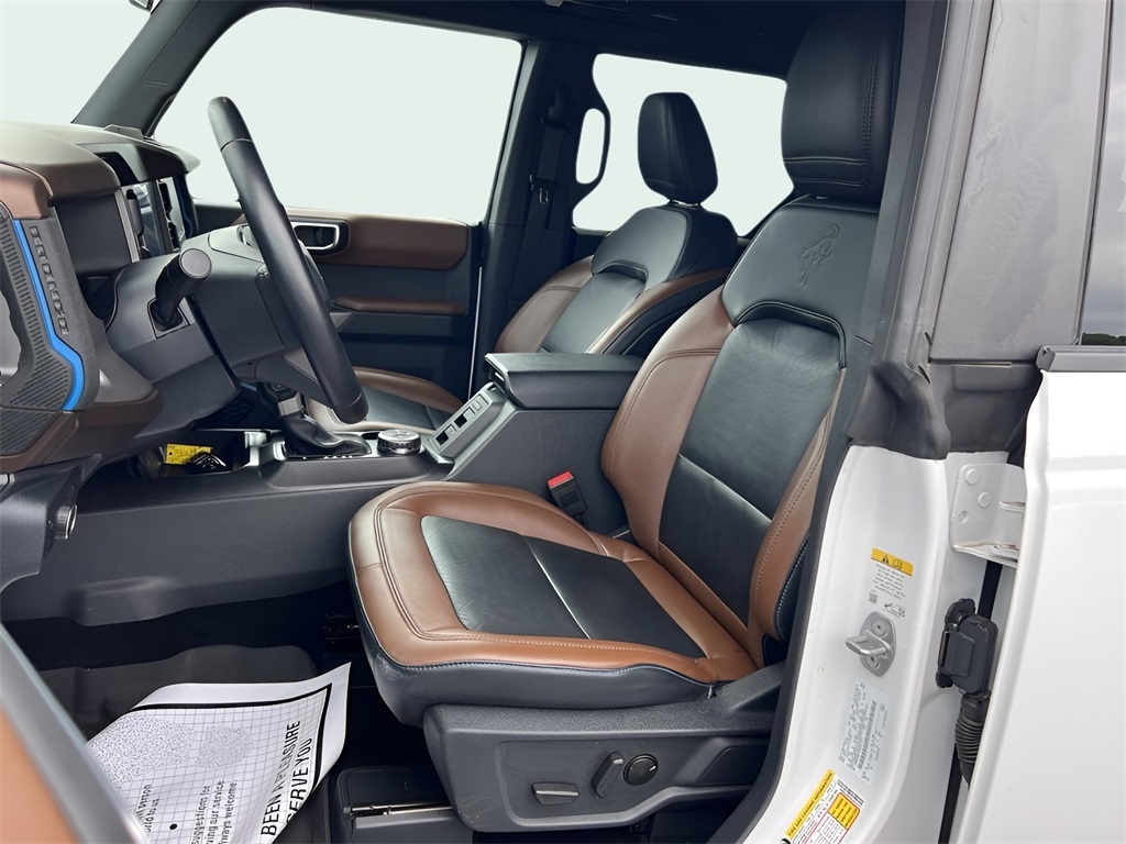 Ford Bronco Outer Banks 4-Door w/Advanced 2022 Ford Bronco Outer Banks 4-Door w/Advanced 2022