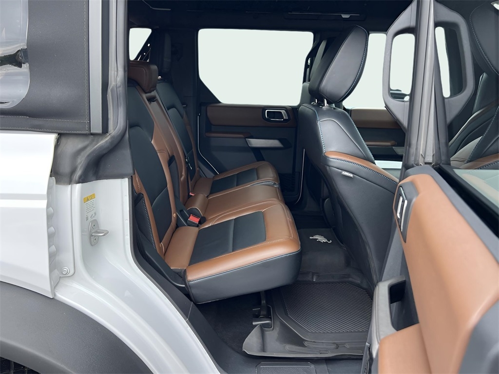 Ford Bronco Outer Banks 4-Door w/Advanced 2022 Ford Bronco Outer Banks 4-Door w/Advanced 2022