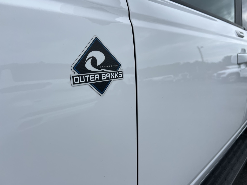 Ford Bronco Outer Banks 4-Door w/Advanced 2022 Ford Bronco Outer Banks 4-Door w/Advanced 2022