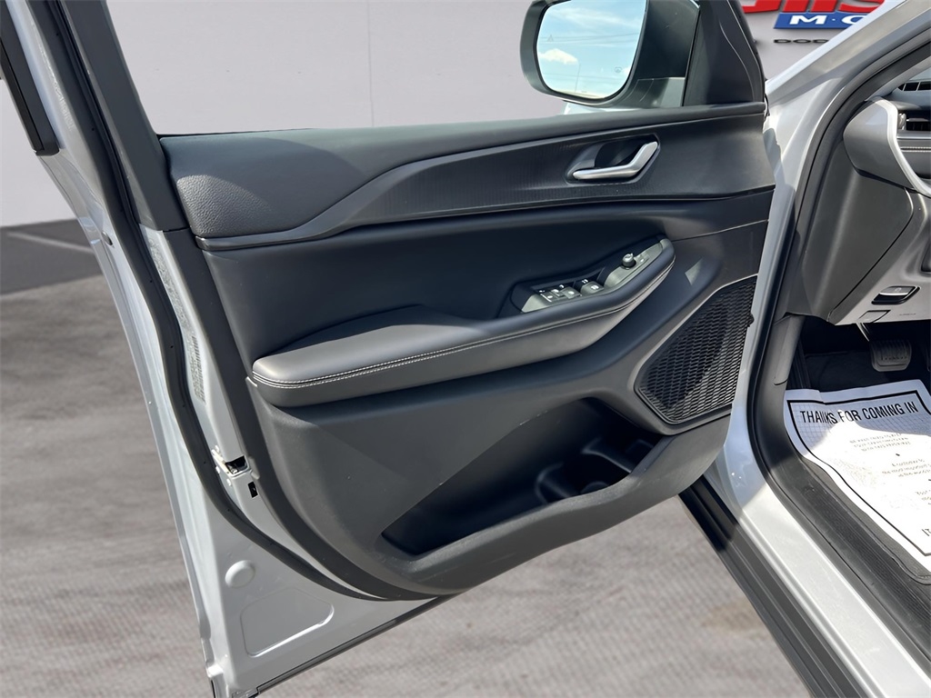 Jeep Grand Cherokee Laredo 4WD 2023