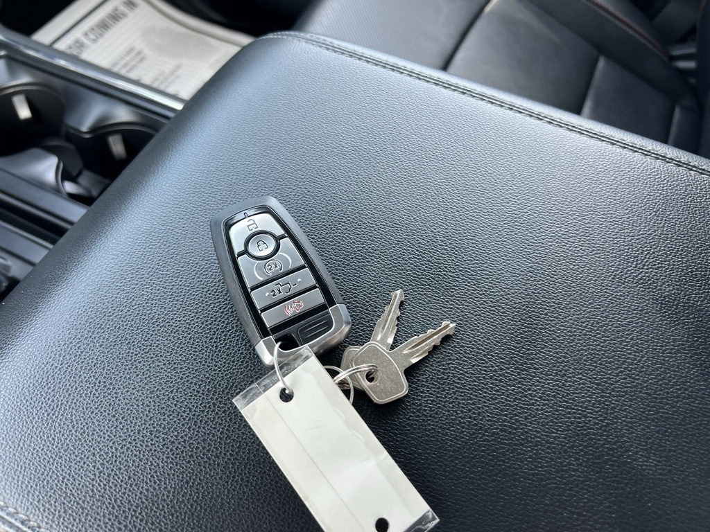 Ford F-150 Lariat SuperCrew 5.5-ft. Bed 4WD 2022