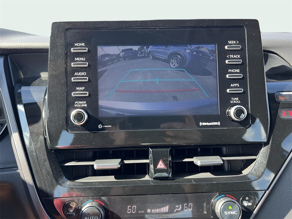 Toyota Camry SE 2023