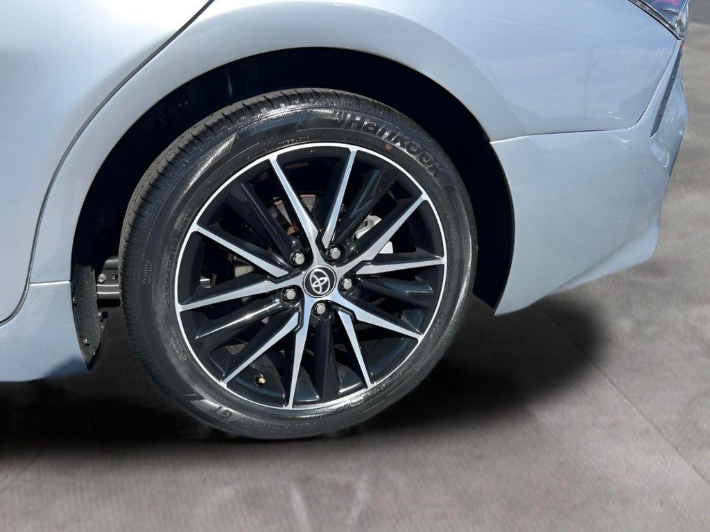 Toyota Camry SE 2023