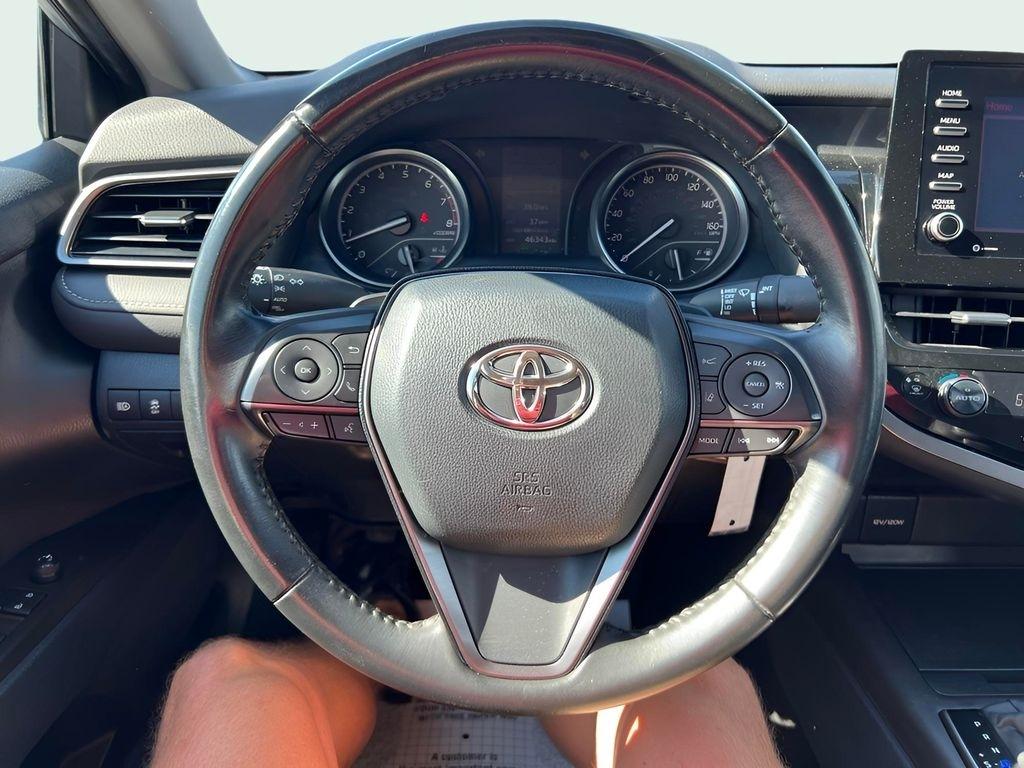 Toyota Camry SE 2023
