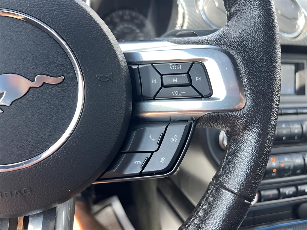 Ford Mustang V6 Convertible 2016 Ford Mustang V6 Convertible 2016