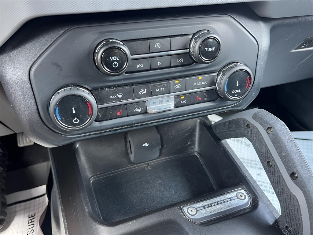 Ford Bronco Base 4-Door 2022 Ford Bronco Base 4-Door 2022