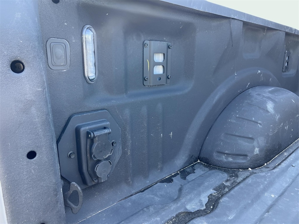 Ford F-250 SD Lariat Crew Cab 4WD 2024