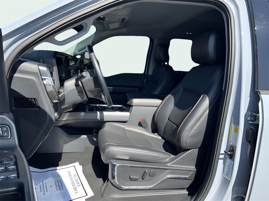 Ford F-250 SD Lariat Crew Cab 4WD 2024