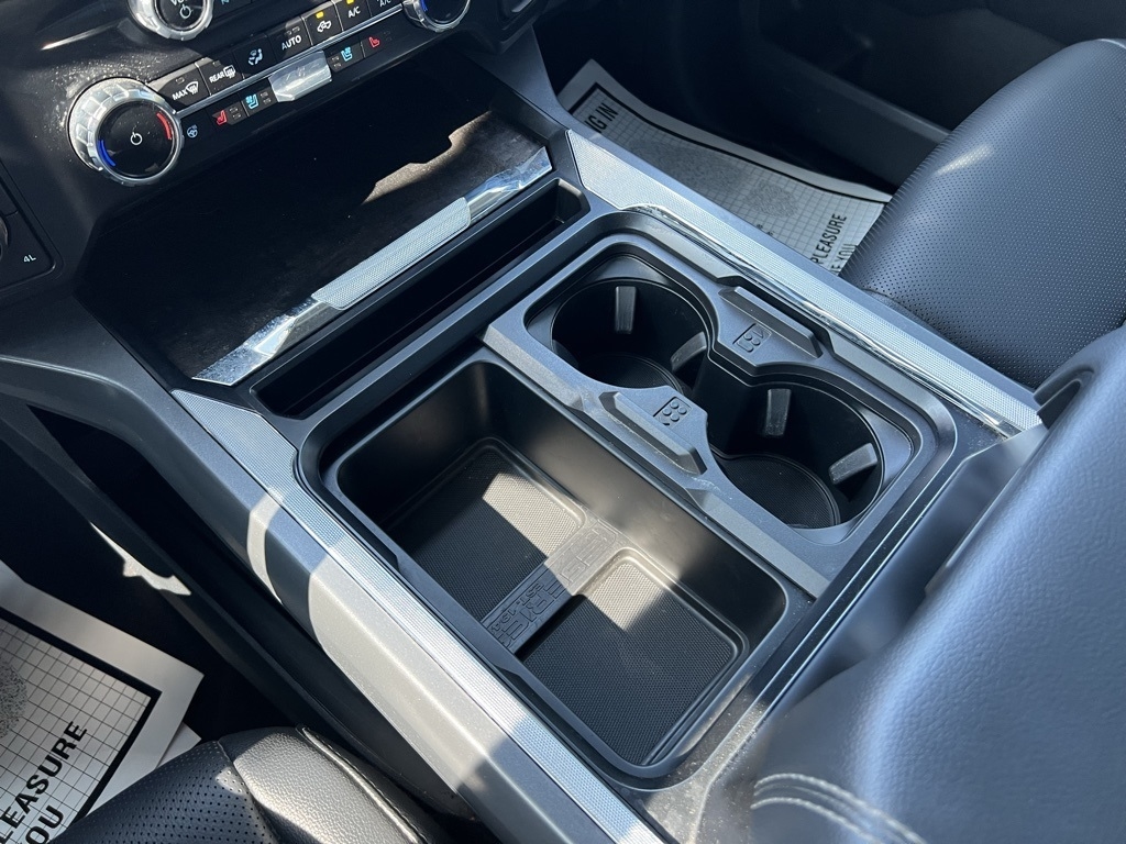 Ford F-250 SD Lariat Crew Cab 4WD 2024