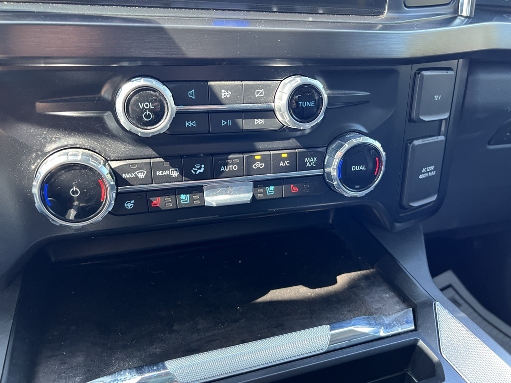 Ford F-250 SD Lariat Crew Cab 4WD 2024