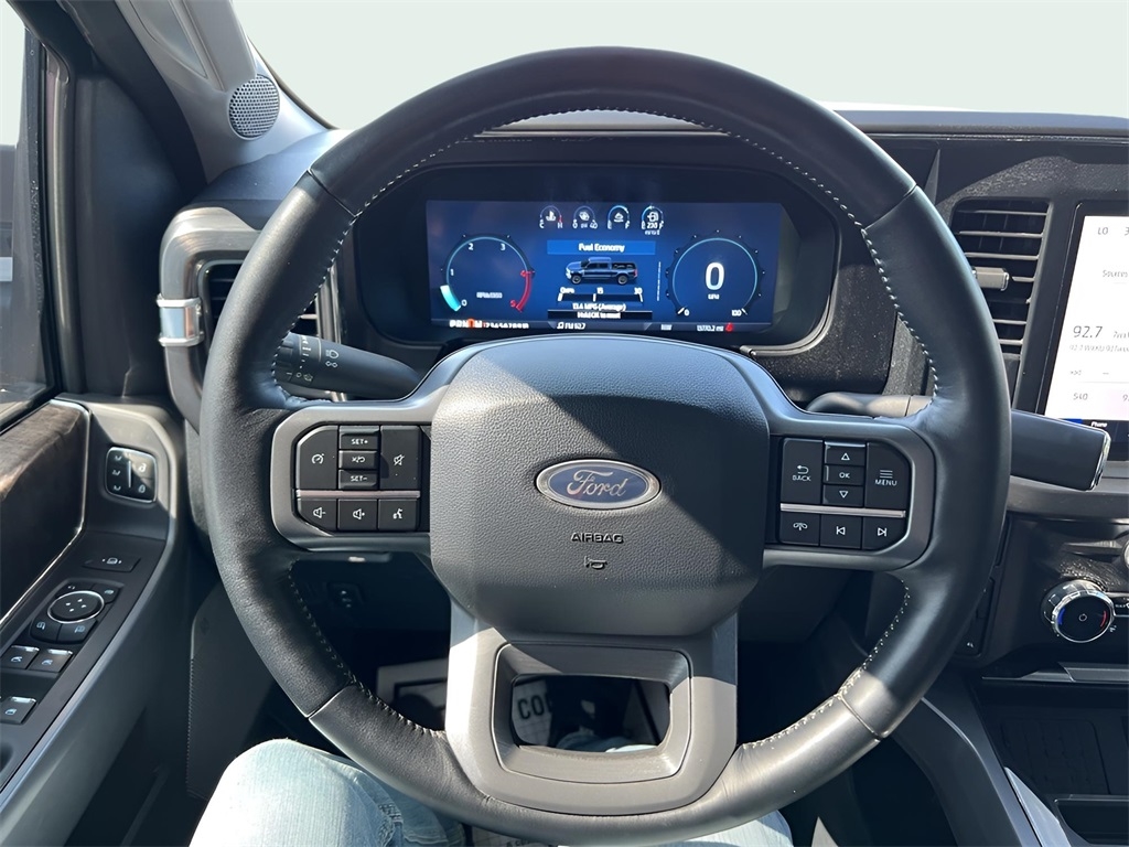 Ford F-250 SD Lariat Crew Cab 4WD 2024