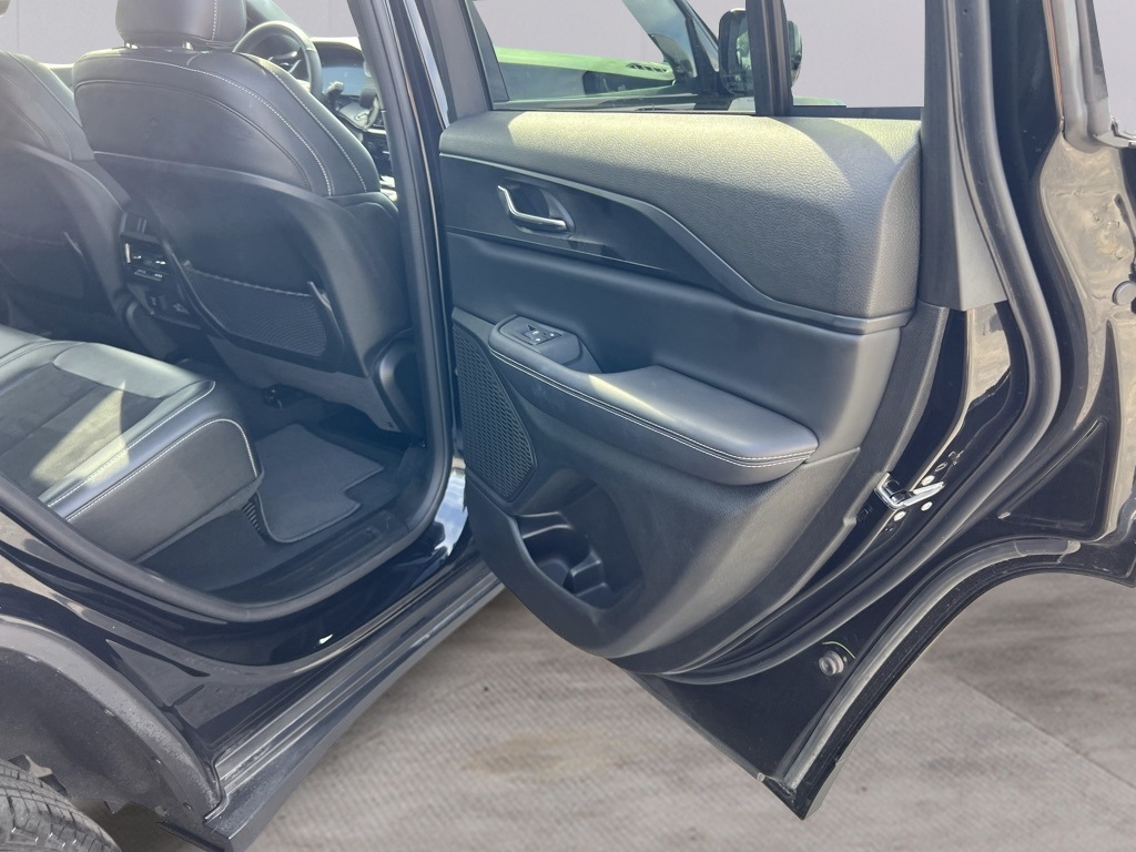 Jeep Grand Cherokee Laredo 4WD 2024