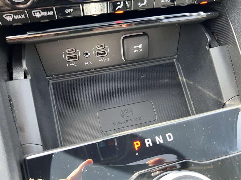 Jeep Grand Cherokee Laredo 4WD 2024