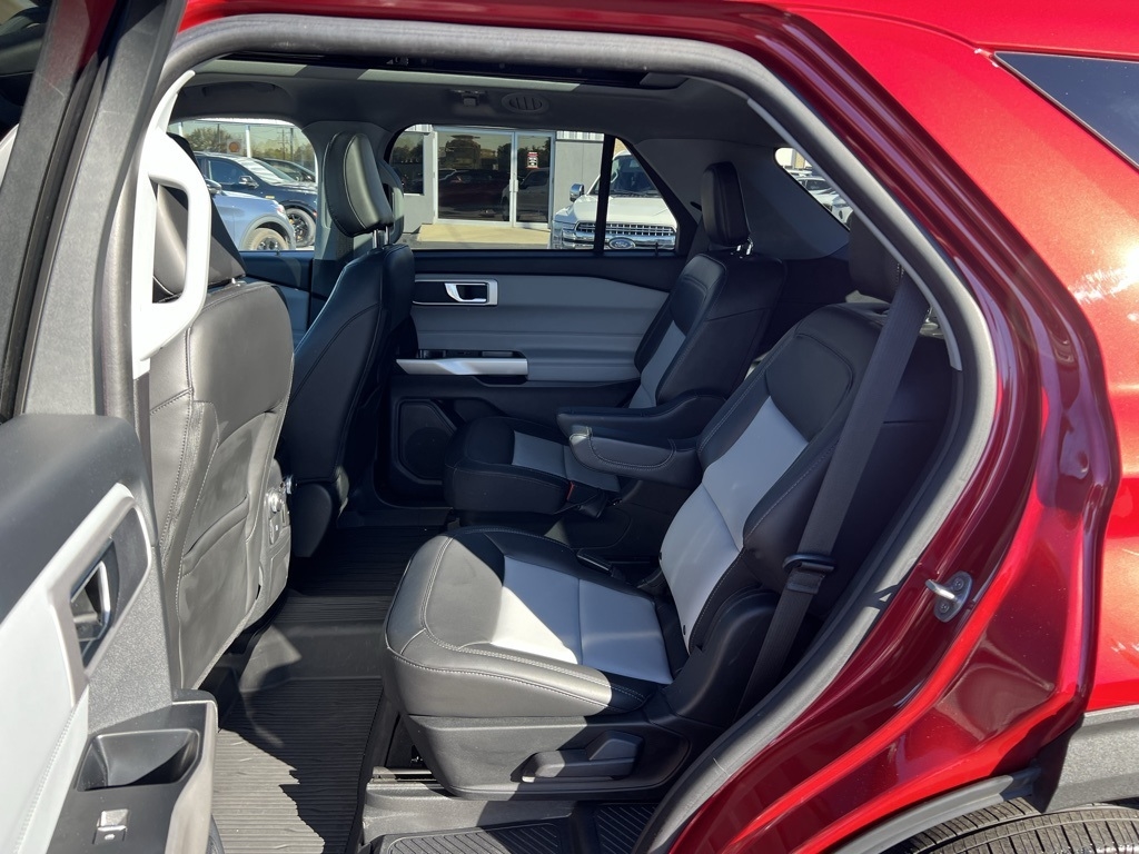 Ford Explorer XLT AWD 2022 Ford Explorer XLT AWD 2022