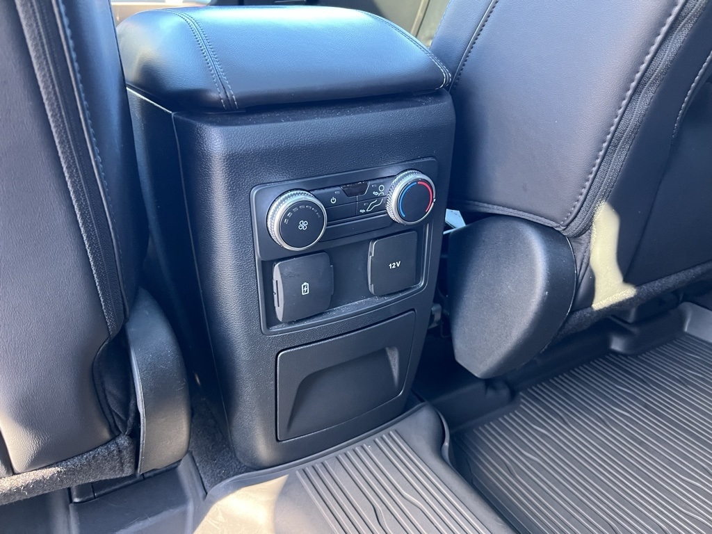Ford Explorer XLT AWD 2022 Ford Explorer XLT AWD 2022