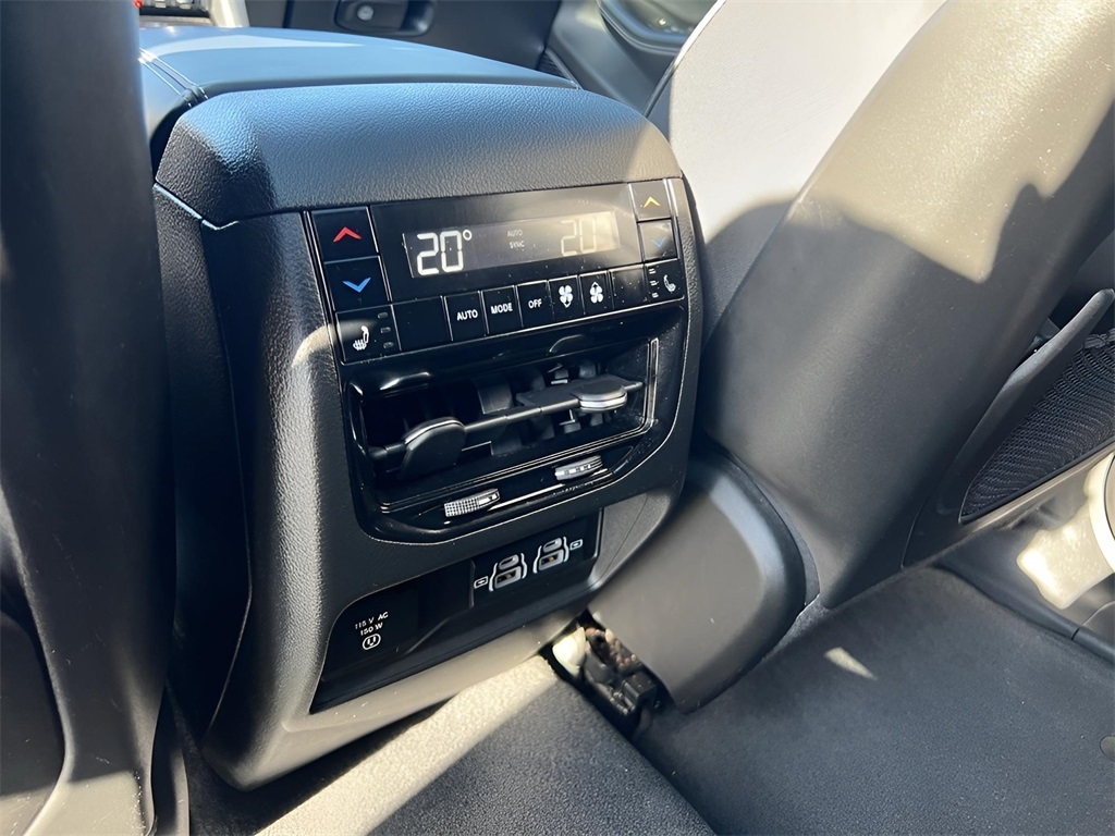 Jeep Grand Cherokee Overland 4WD 2022