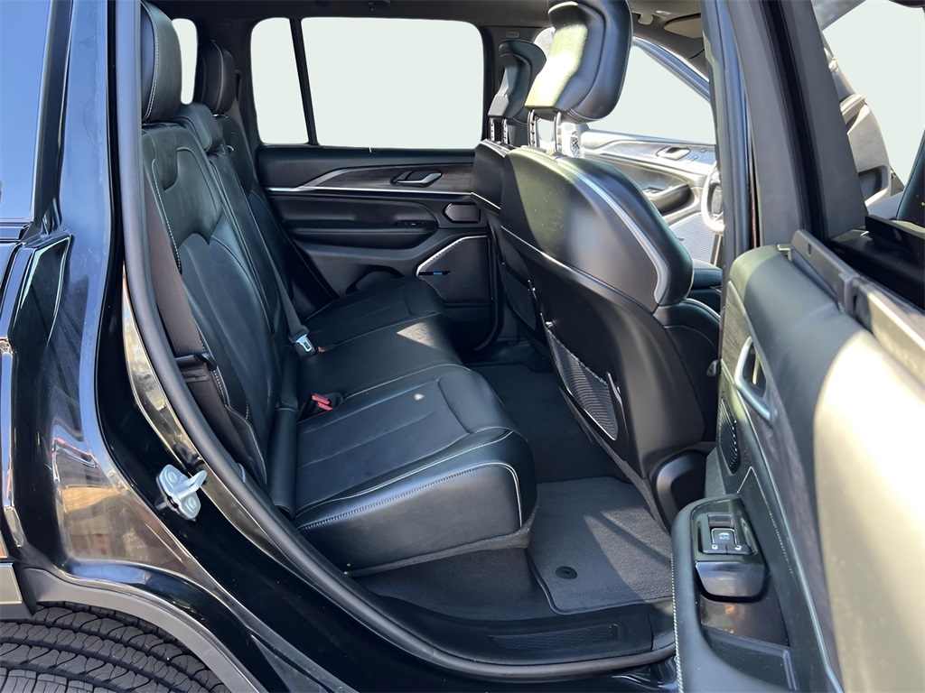 Jeep Grand Cherokee Overland 4WD 2022