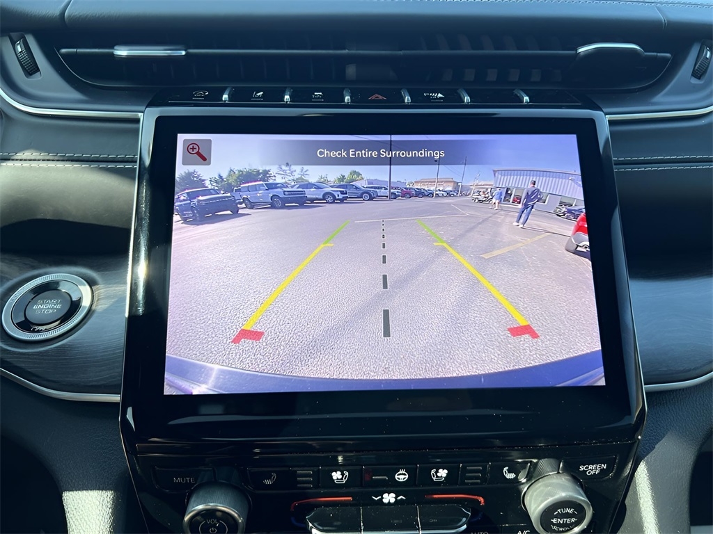 Jeep Grand Cherokee Overland 4WD 2022