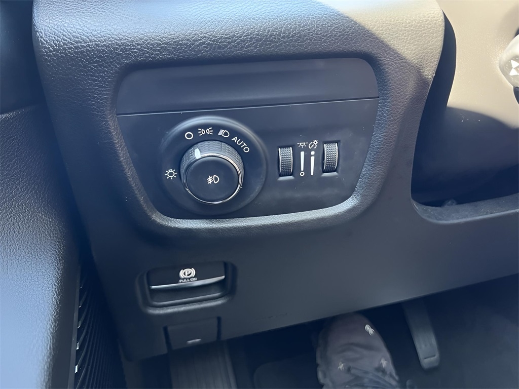 Jeep Grand Cherokee Overland 4WD 2022