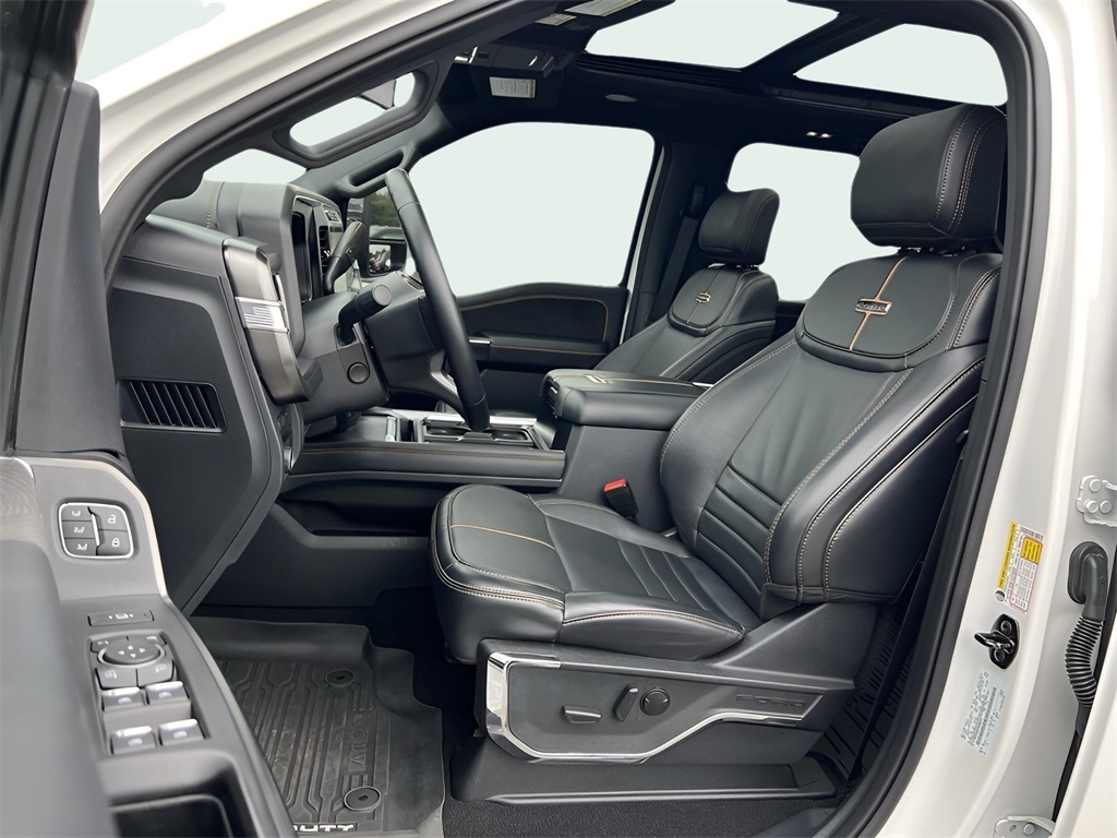 Ford F-250 SD XL Crew Cab 4WD 2023