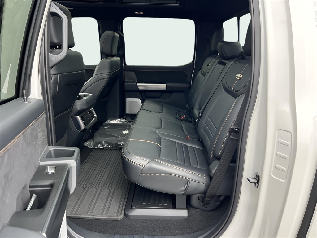 Ford F-250 SD XL Crew Cab 4WD 2023