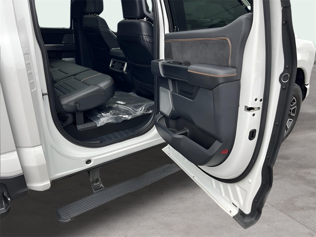 Ford F-250 SD XL Crew Cab 4WD 2023