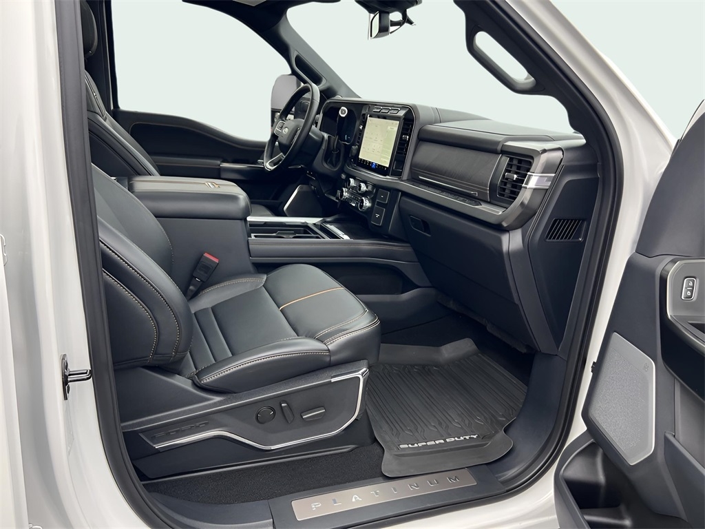 Ford F-250 SD XL Crew Cab 4WD 2023