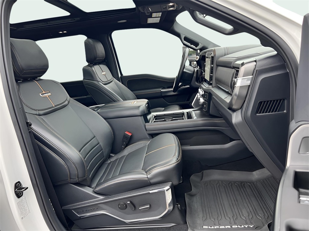 Ford F-250 SD XL Crew Cab 4WD 2023