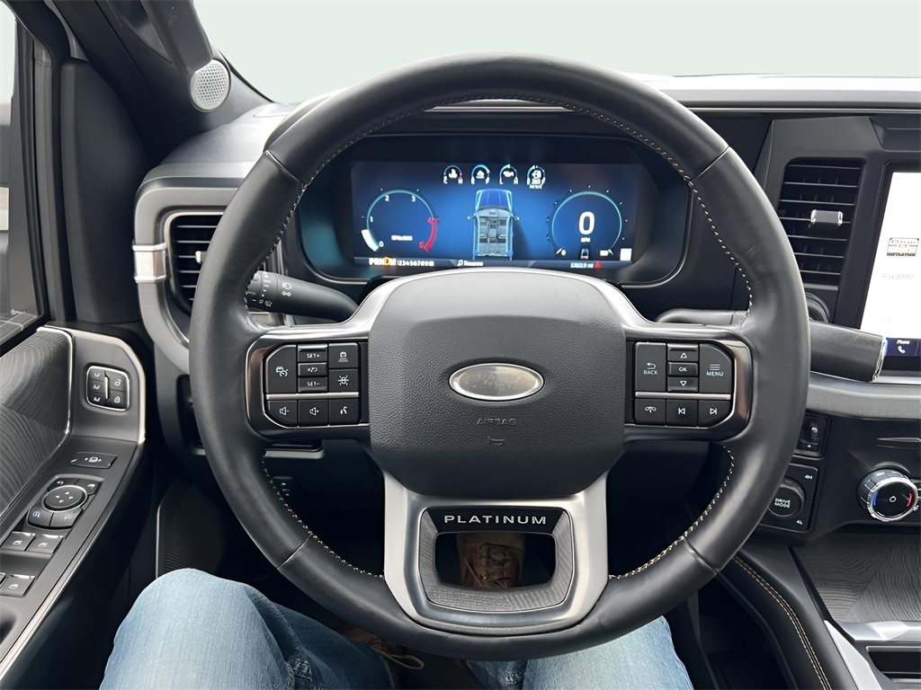 Ford F-250 SD XL Crew Cab 4WD 2023