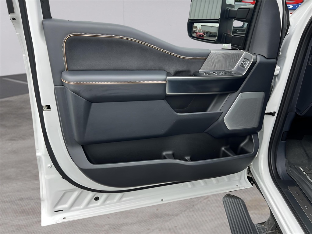 Ford F-250 SD XL Crew Cab 4WD 2023