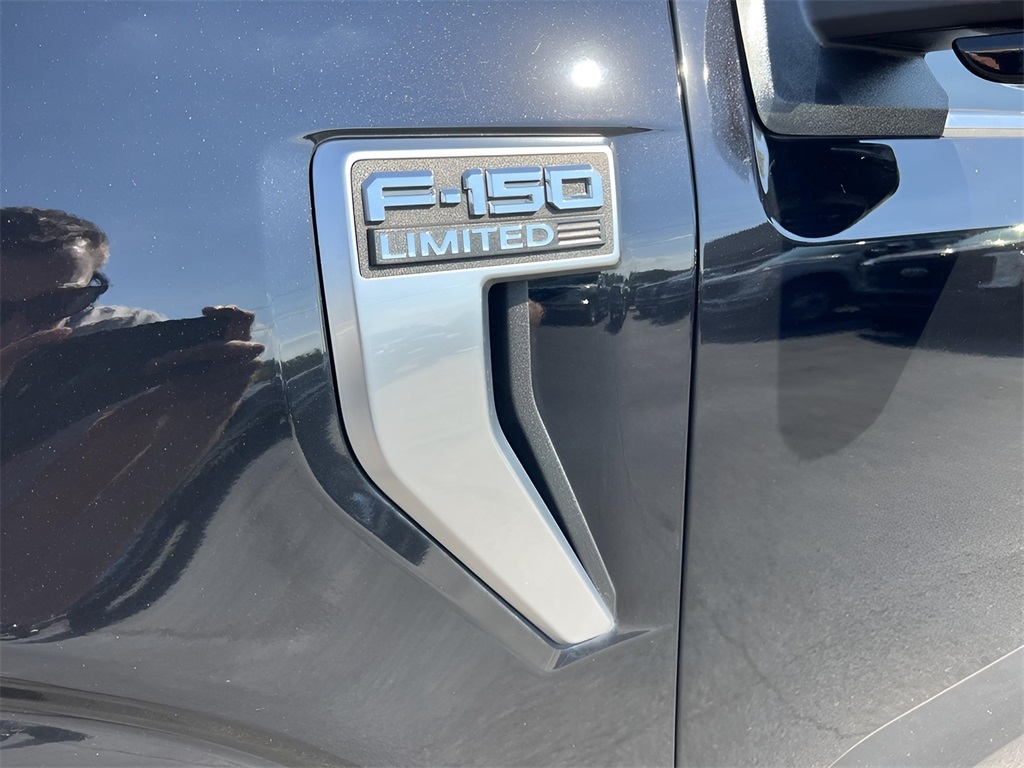 Ford F-150 Lariat SuperCrew 5.5-ft. Bed 4WD 2023