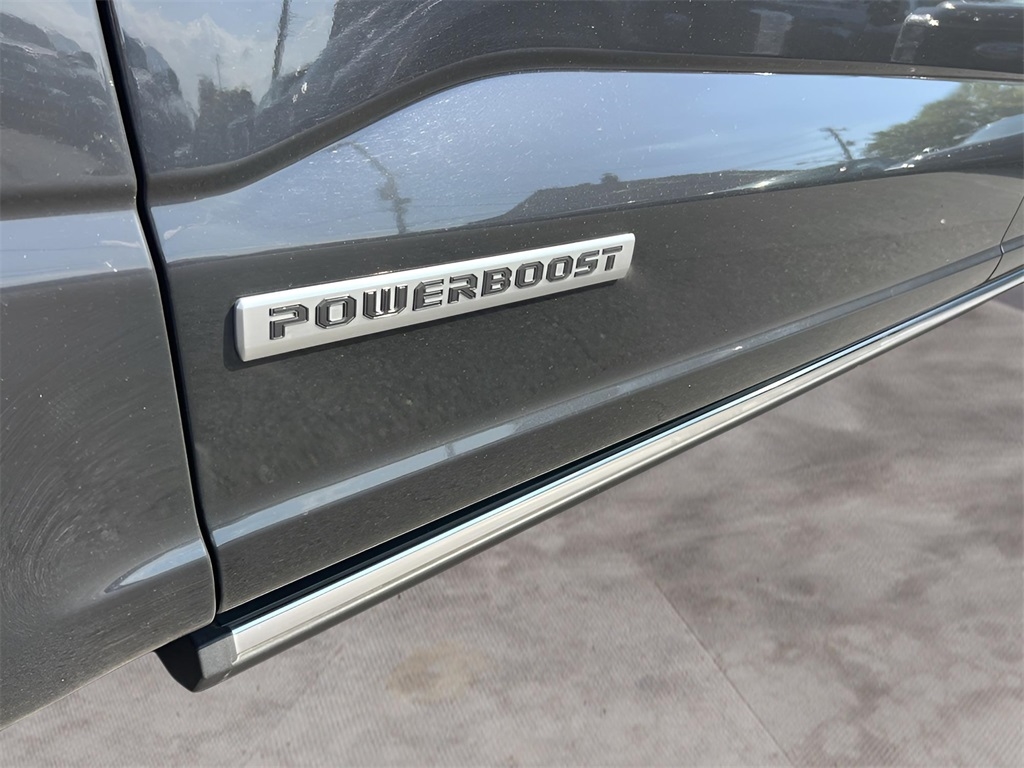 Ford F-150 Lariat SuperCrew 5.5-ft. Bed 4WD 2023