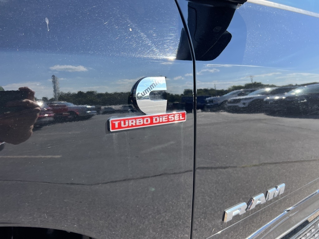 RAM 2500 SLT Mega Cab 4WD 2022 RAM 2500 SLT Mega Cab 4WD 2022