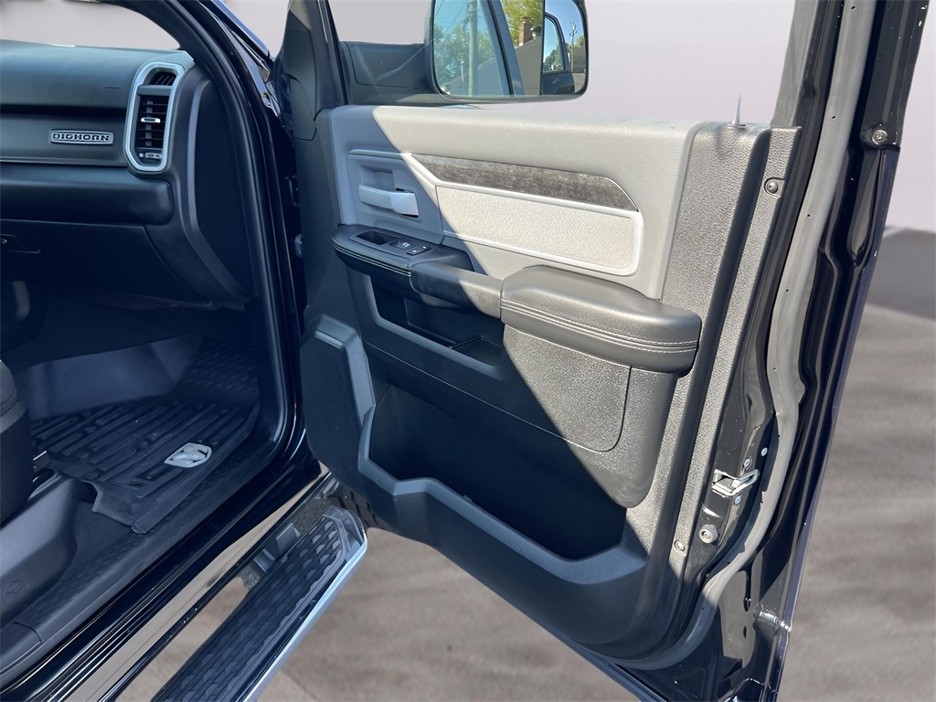 RAM 2500 SLT Mega Cab 4WD 2022 RAM 2500 SLT Mega Cab 4WD 2022
