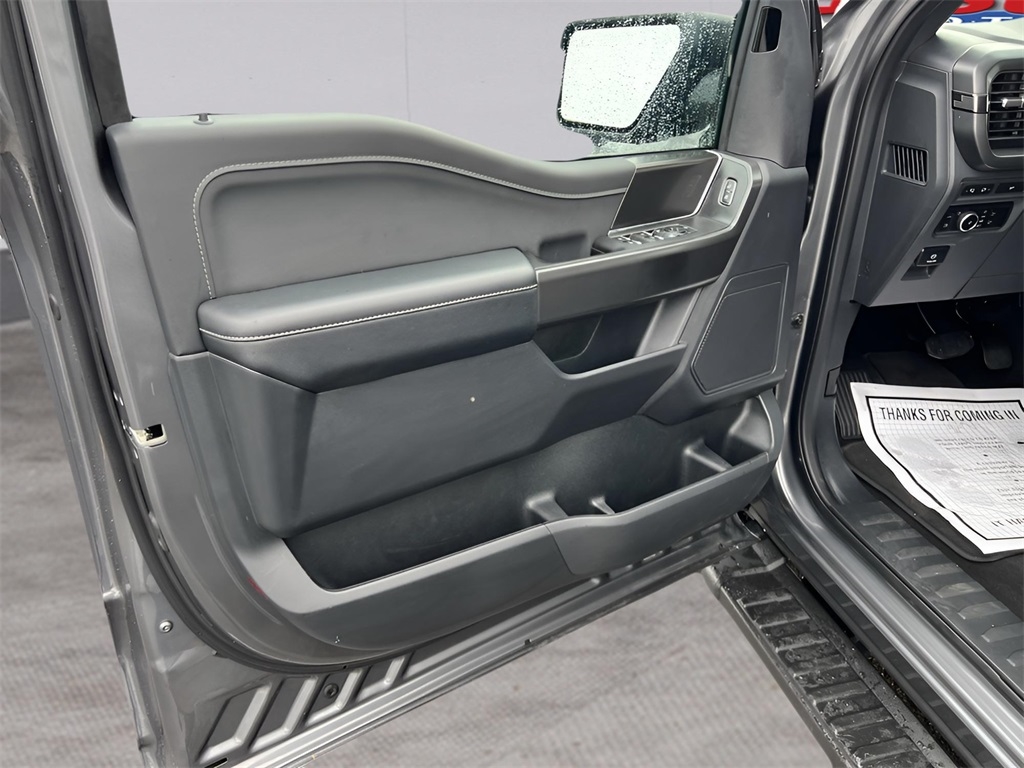 Ford F-150 XLT SuperCrew 4WD 2024