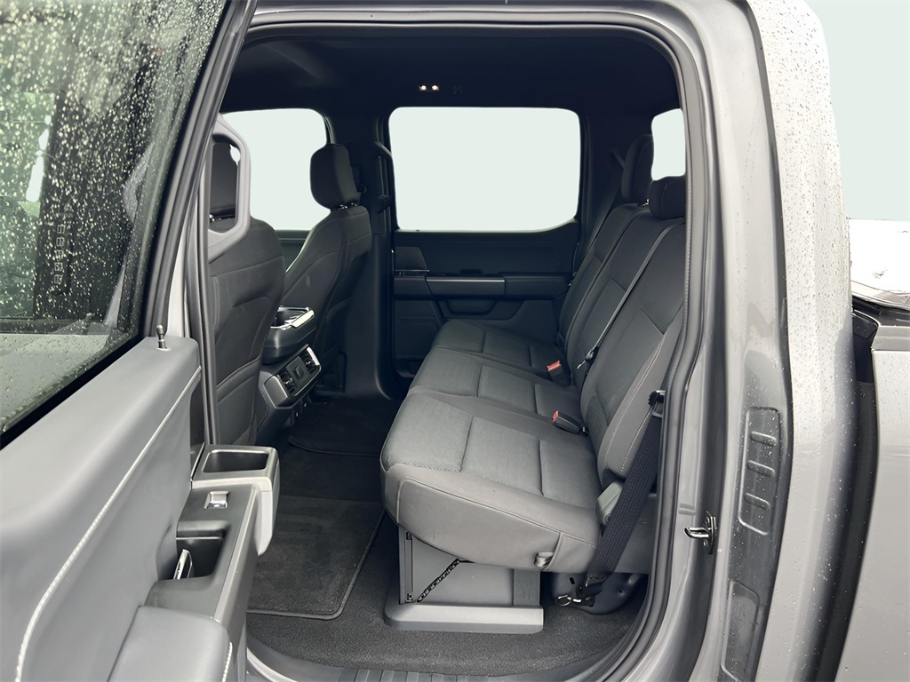 Ford F-150 XLT SuperCrew 4WD 2024