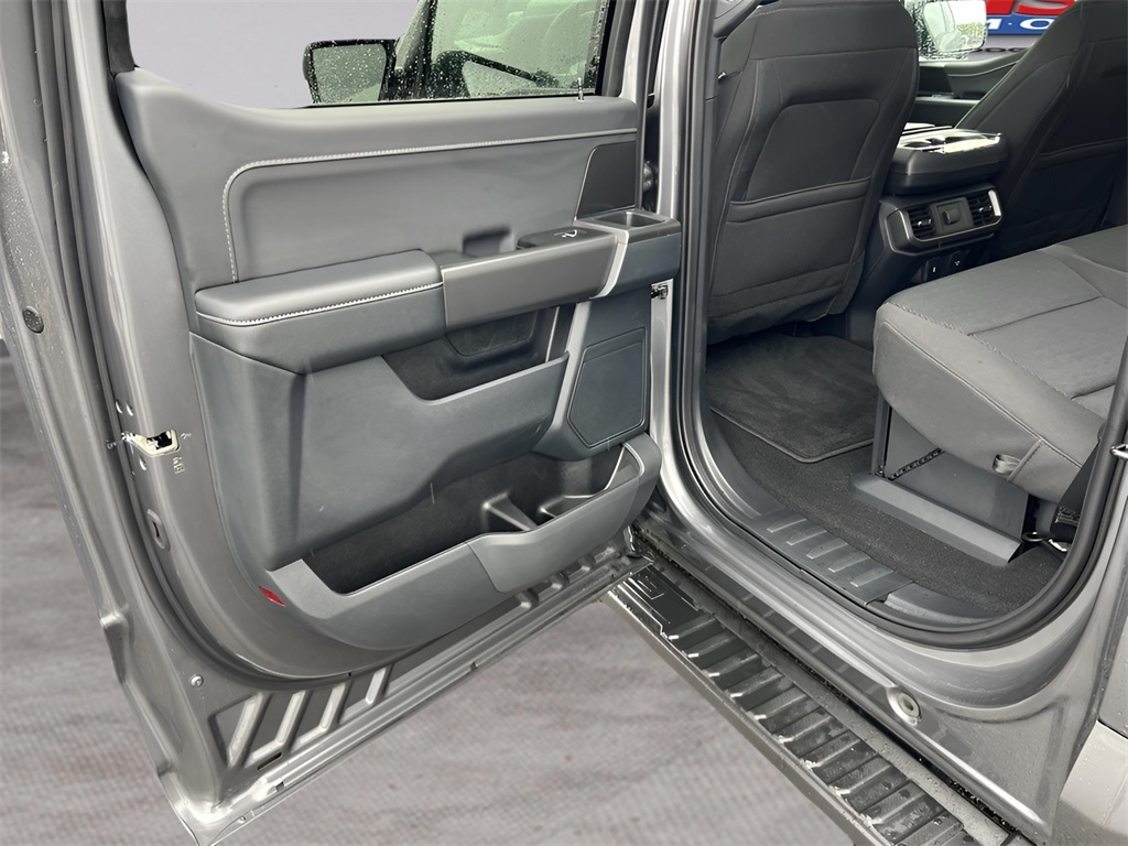 Ford F-150 XLT SuperCrew 4WD 2024