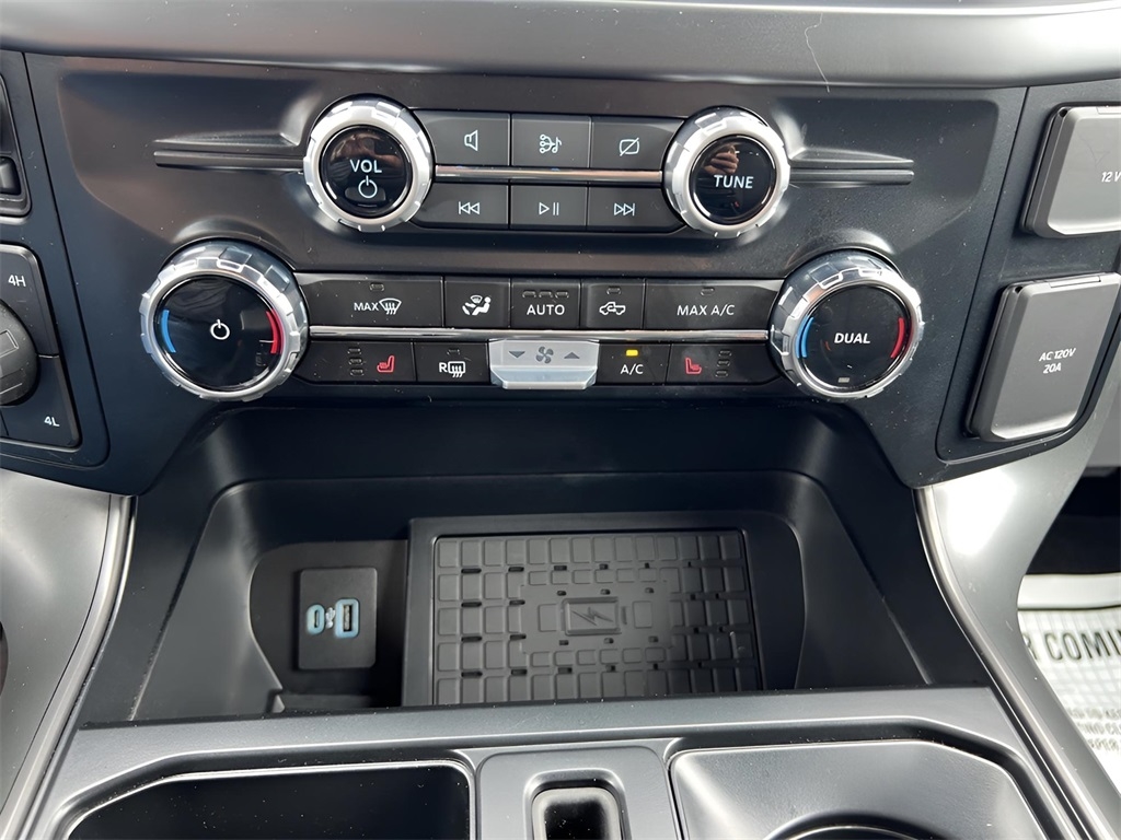 Ford F-150 XLT SuperCrew 4WD 2024