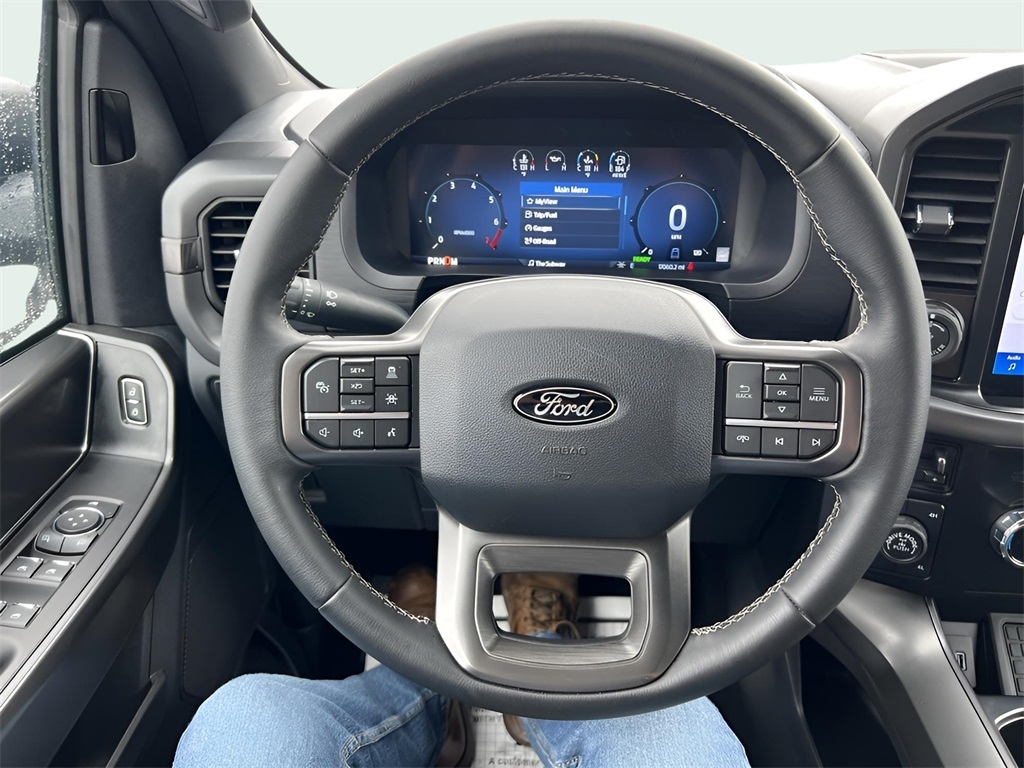Ford F-150 XLT SuperCrew 4WD 2024