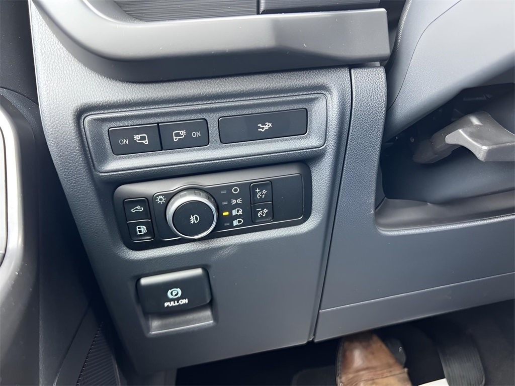 Ford F-150 XLT SuperCrew 4WD 2024