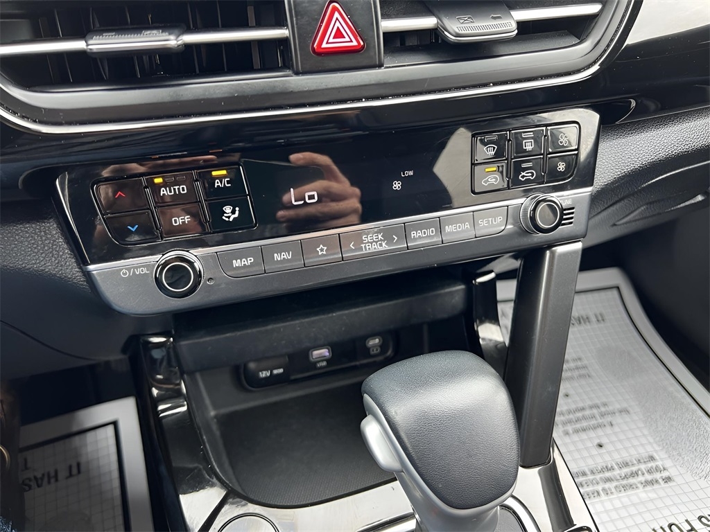 Kia Seltos S 2024 Kia Seltos S 2024