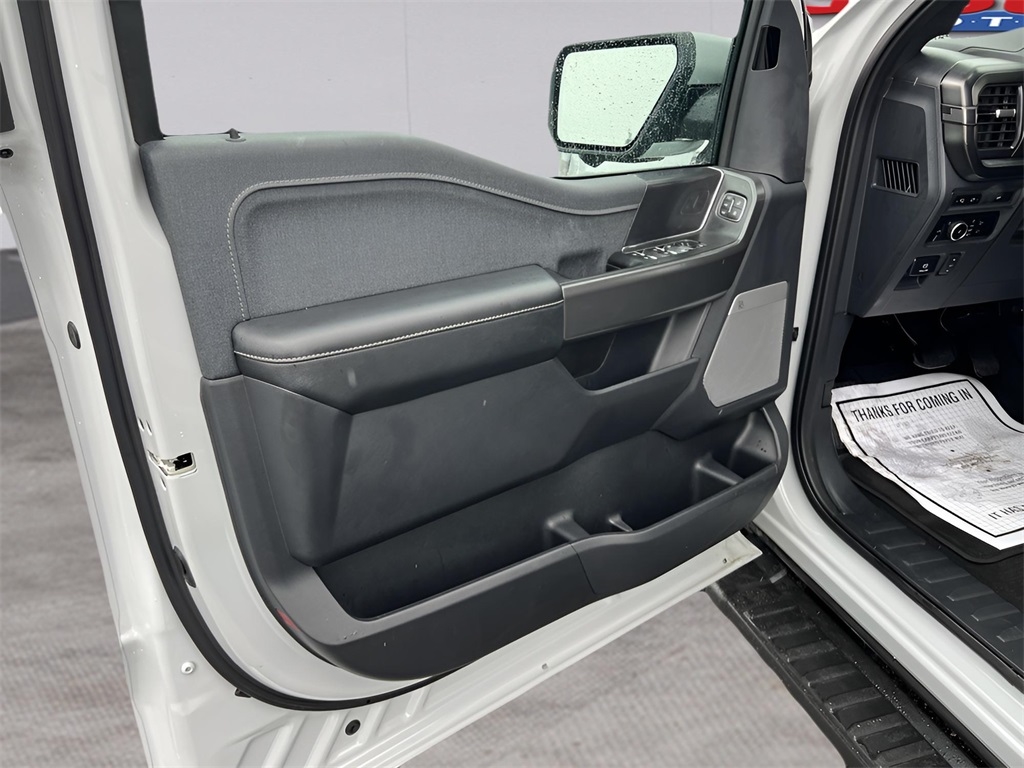 Ford F-150 Lariat SuperCrew 4WD 2024