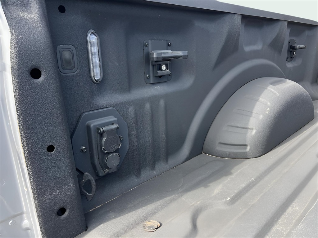 Ford F-250 SD Lariat Crew Cab 4WD 2023