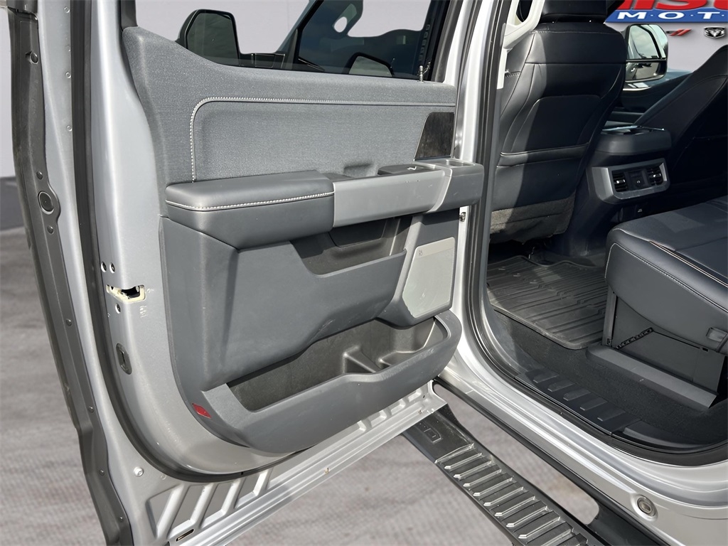 Ford F-250 SD Lariat Crew Cab 4WD 2023