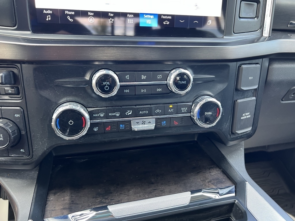 Ford F-250 SD Lariat Crew Cab 4WD 2023